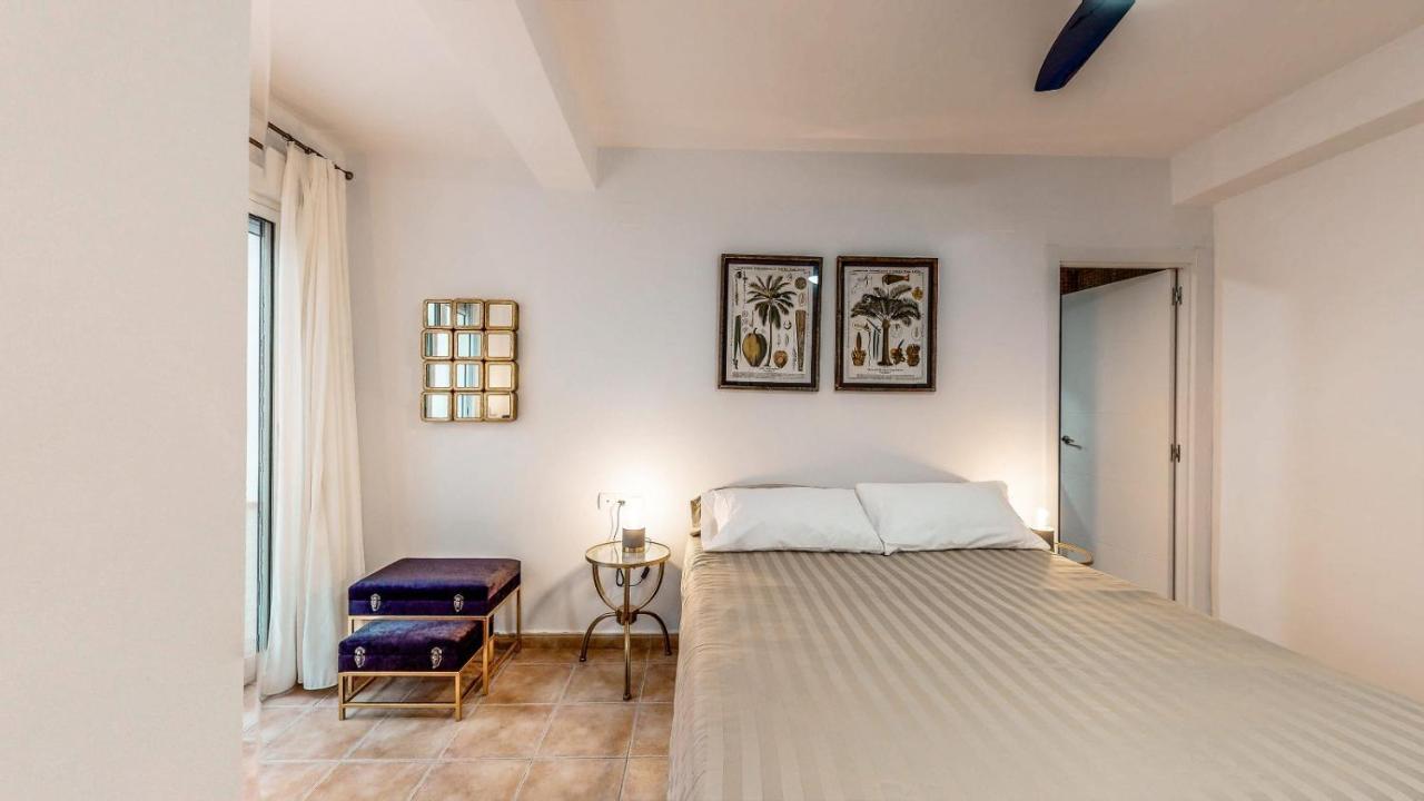 Holisplace- Lovely Apartment In Downtown Alicante Exterior photo